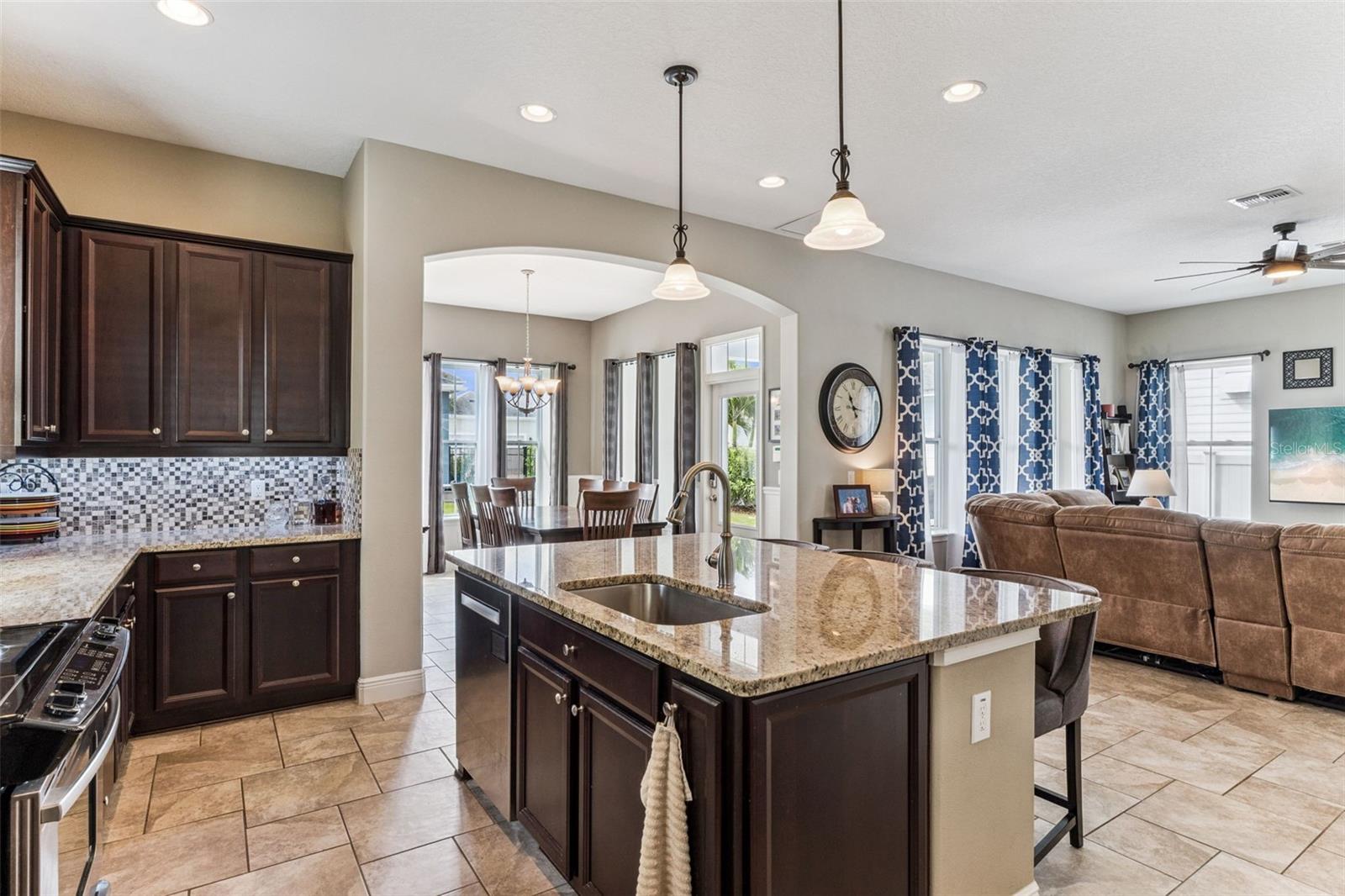 OAKLAND PARK - Residential