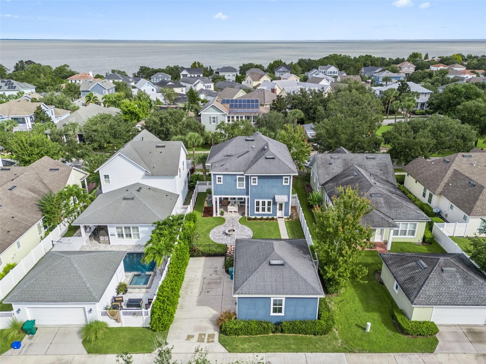 OAKLAND PARK - Residential
