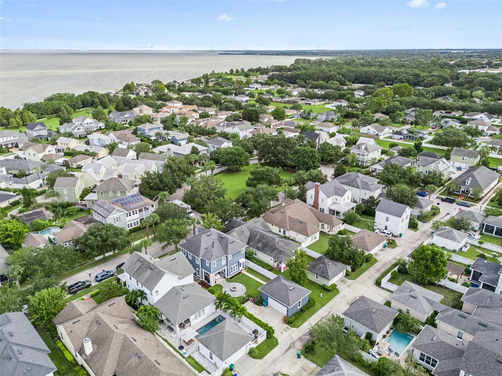 OAKLAND PARK - Residential