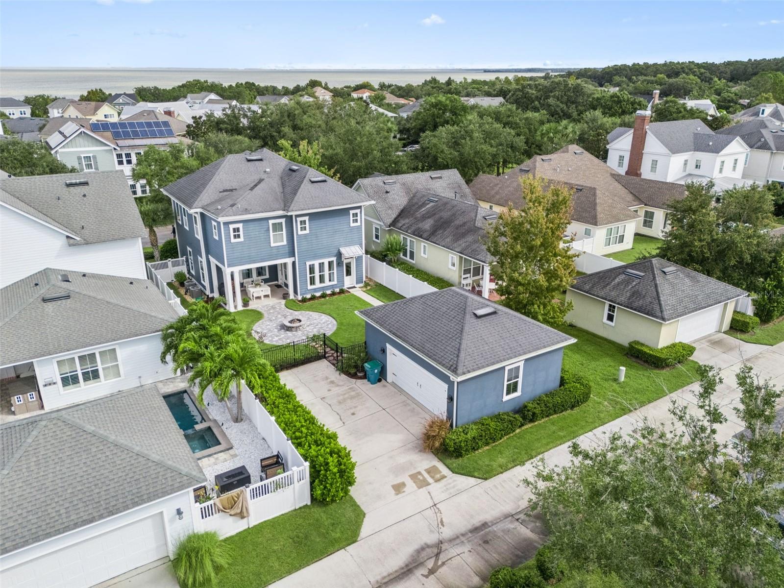 OAKLAND PARK - Residential