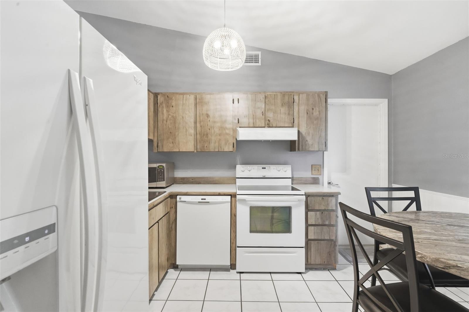 PLANTATION ESTATES UNIT 24 - Residential