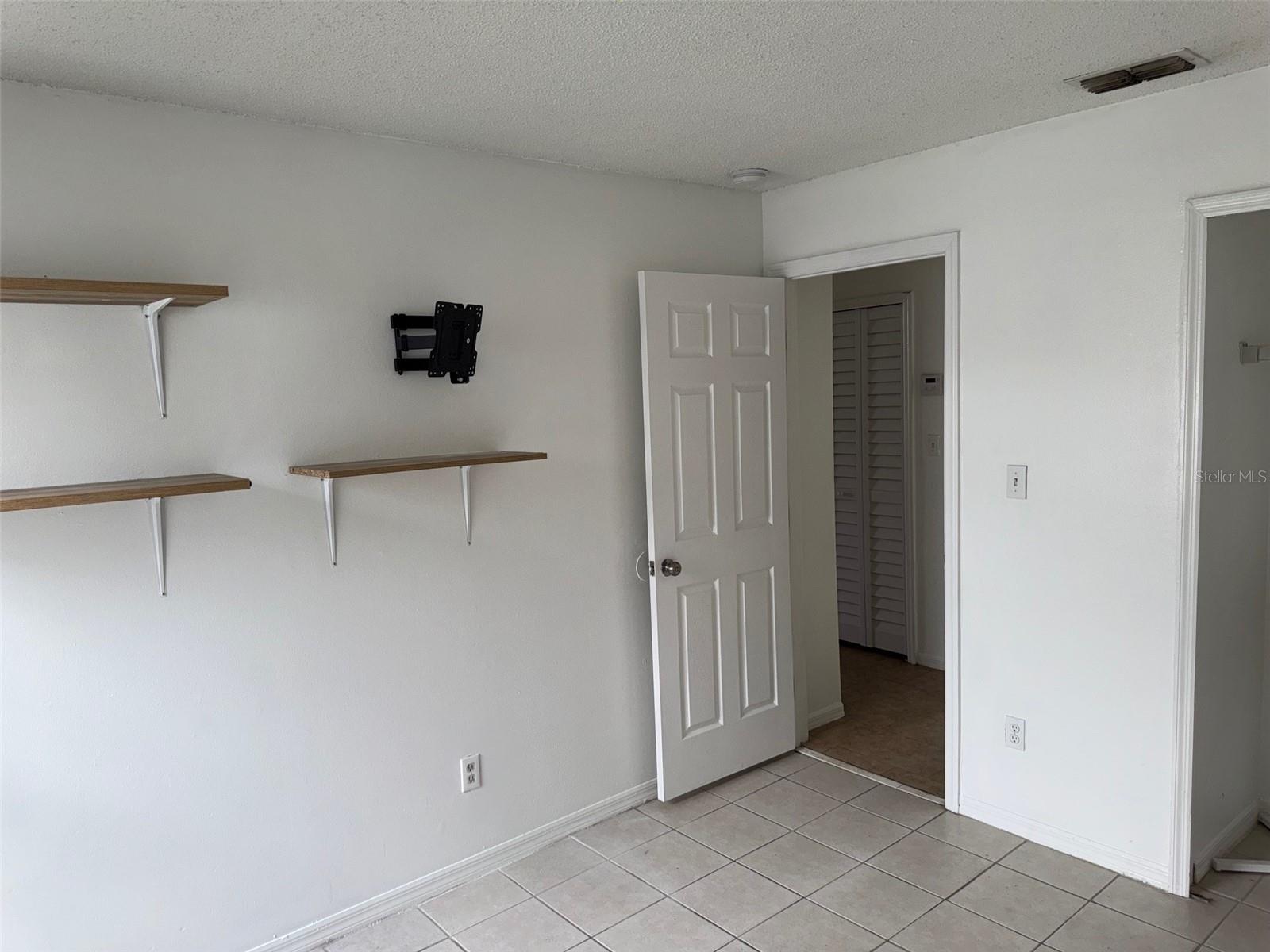 DEERSONG - Residential