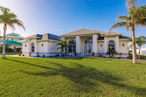 A home in PORT CHARLOTTE