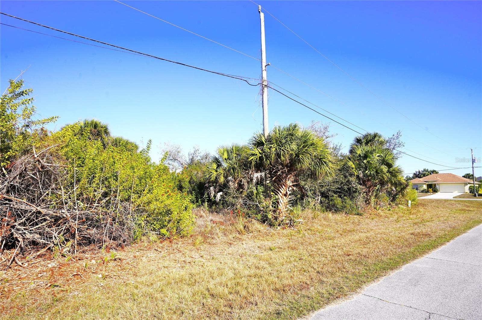 142 SUNNY WAY, ROTONDA WEST, FL, 33947 1 142 SUNNY WAY