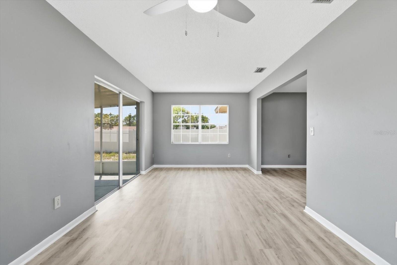 SPRING HILL - Residential