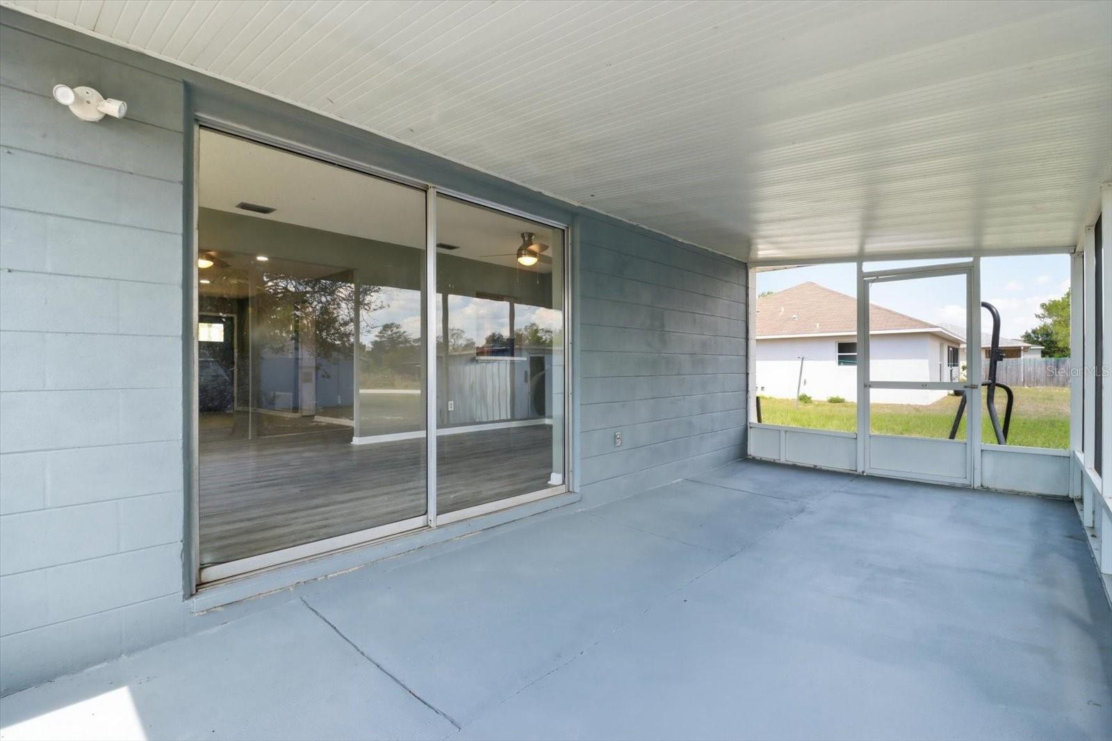 SPRING HILL - Residential