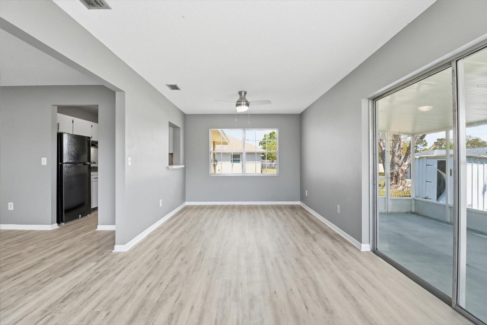 SPRING HILL - Residential