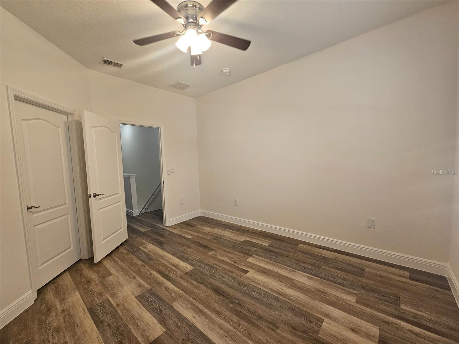 TOWNS LEGACY PARK - Residential Lease