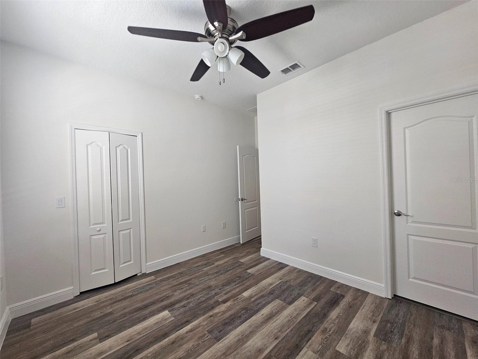 TOWNS LEGACY PARK - Residential Lease