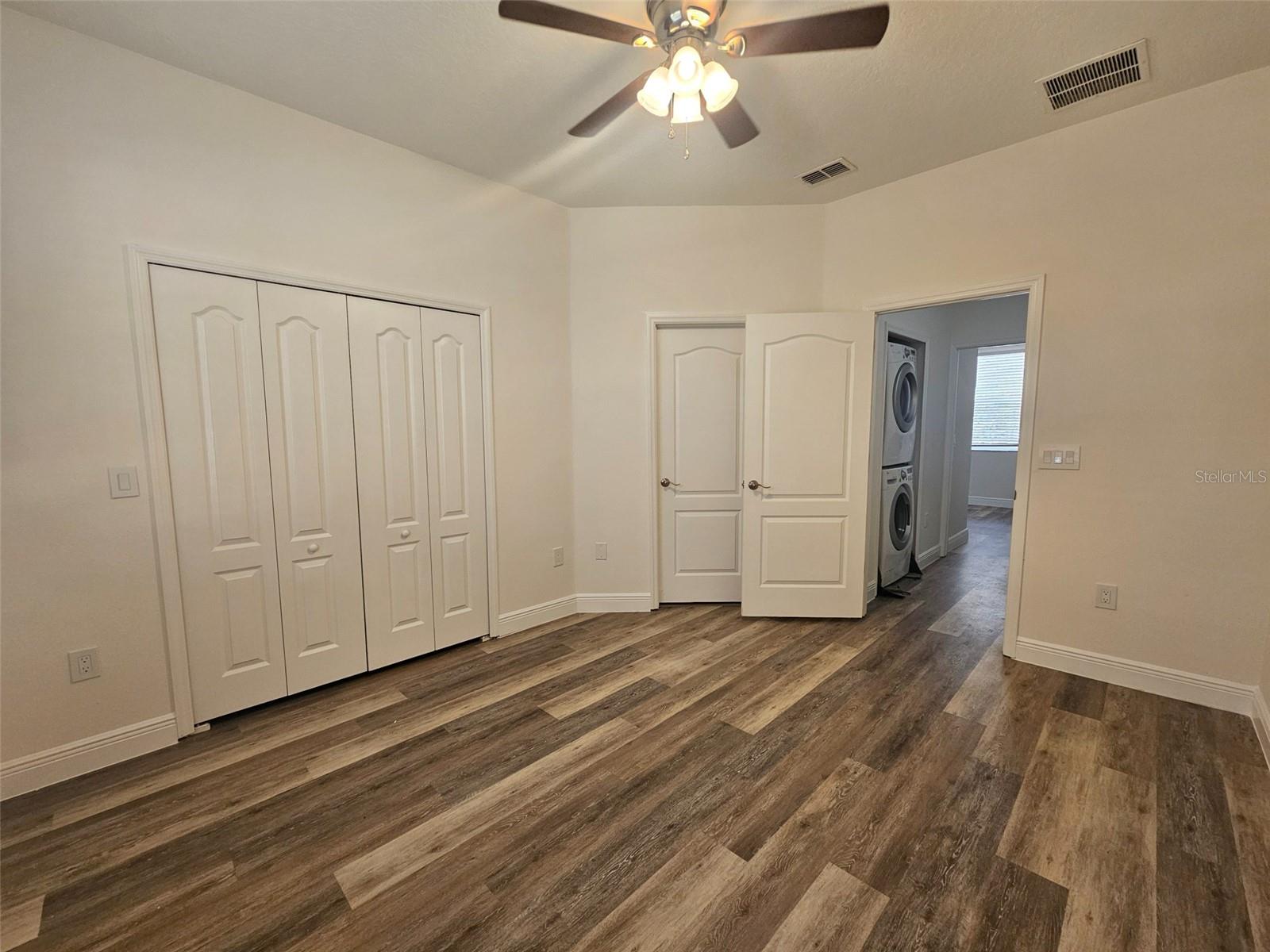 TOWNS LEGACY PARK - Residential Lease