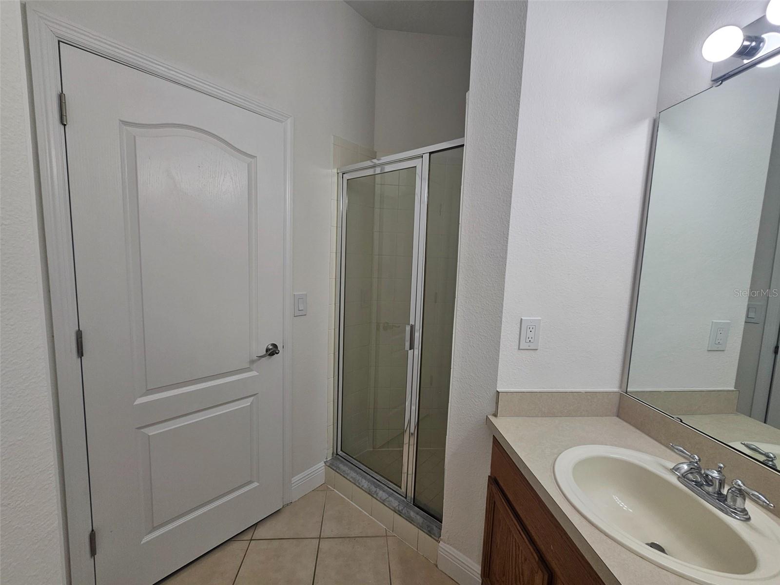 TOWNS LEGACY PARK - Residential Lease