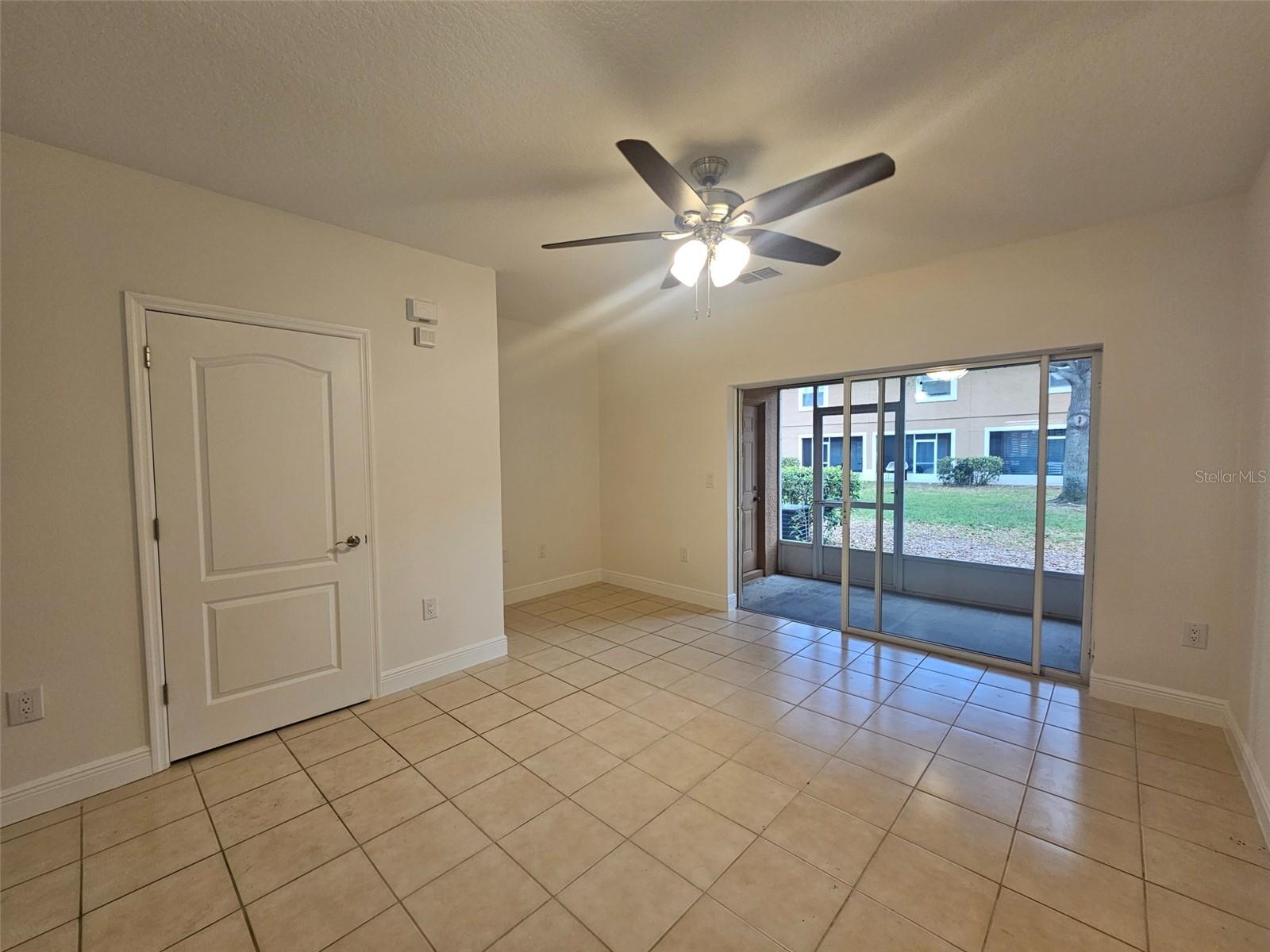 TOWNS LEGACY PARK - Residential Lease