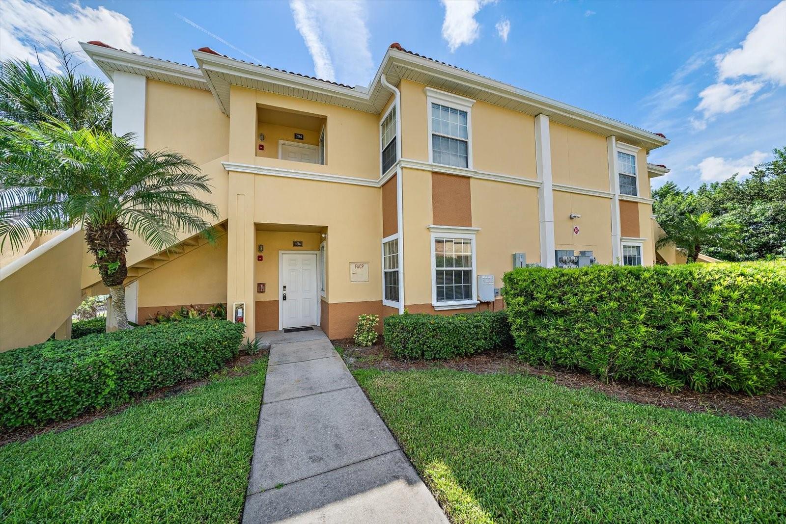 1010 VILLAGIO CIRCLE 104