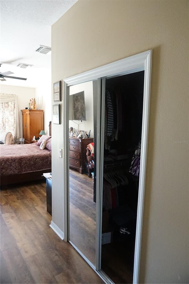 CALABAY PARC AT TOWER LAKE - Residential