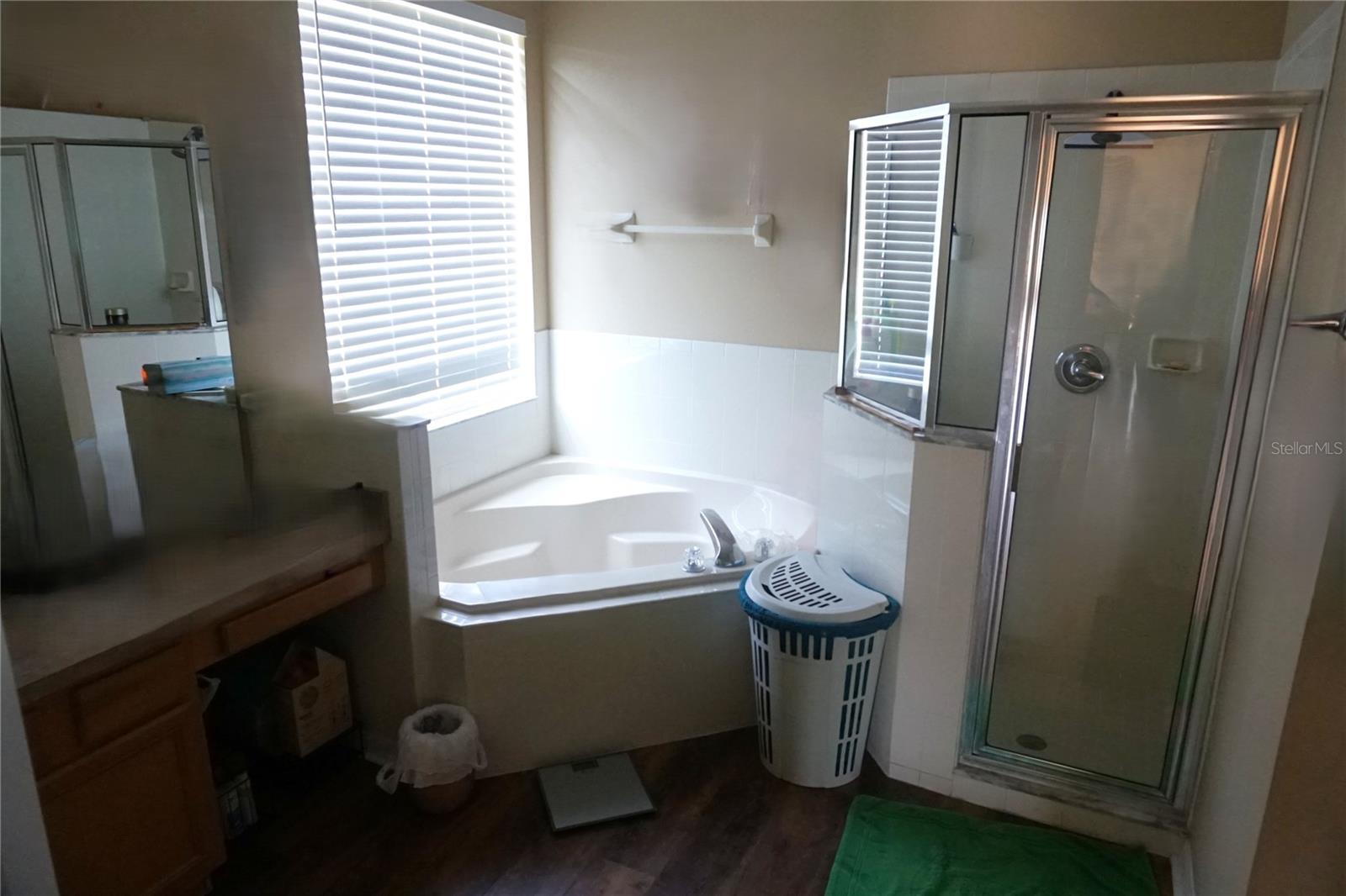 CALABAY PARC AT TOWER LAKE - Residential