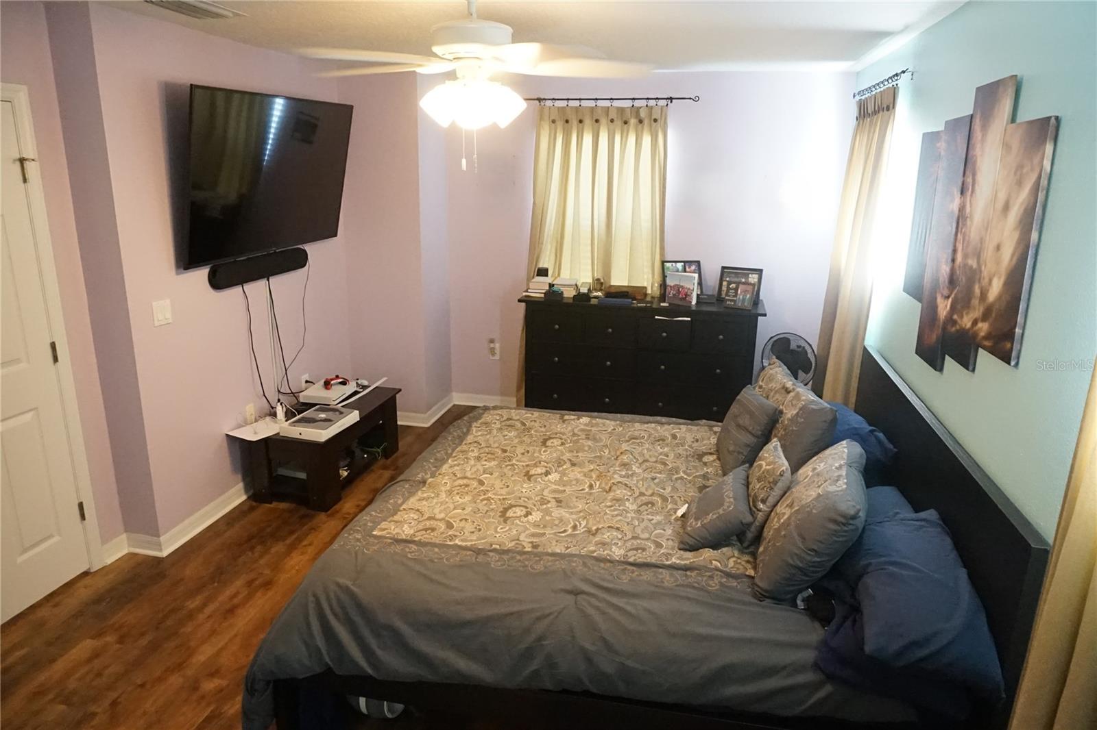 CALABAY PARC AT TOWER LAKE - Residential