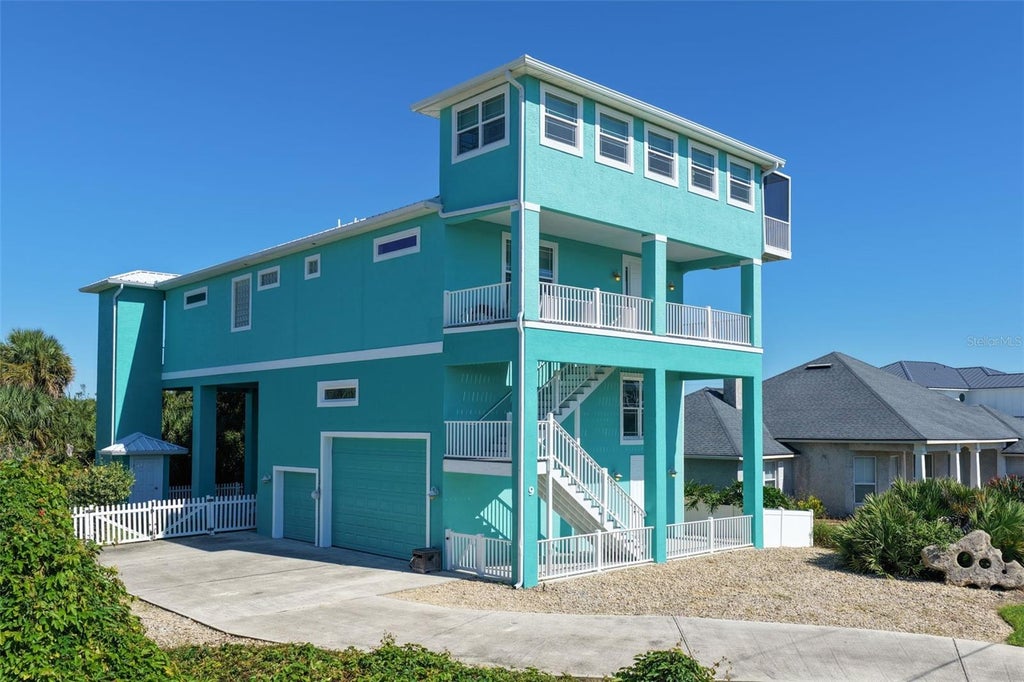 Photo of 9 Deerwood Street, Palm Coast, FL 32137 (MLS # FC322152)