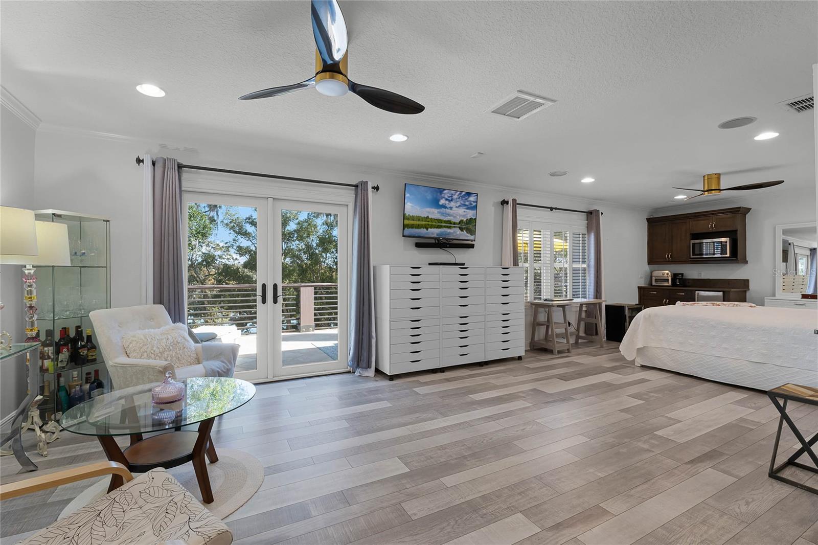 CHEROKEE HILL - Residential