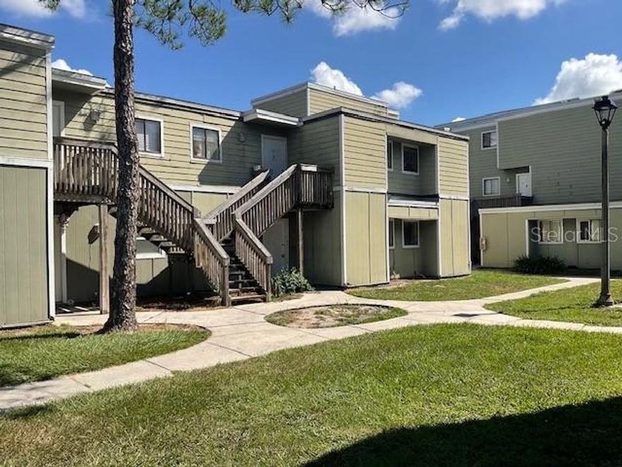 Great investment property.  Convenient to major roads, Full Sail and UCF.