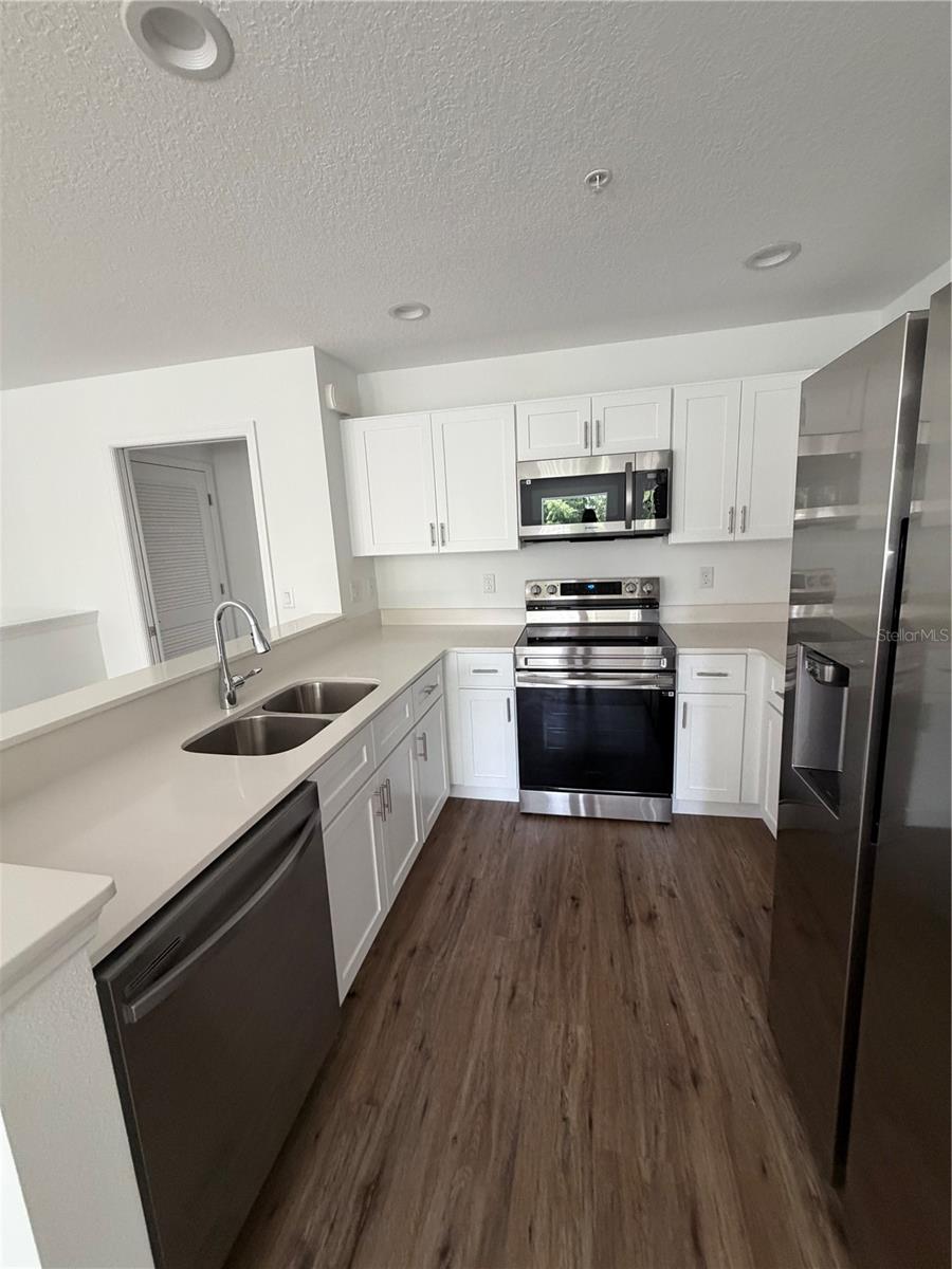 2575 6TH AVENUE DRIVE E, BRADENTON, FL, 34208 3 2575 6TH AVENUE DRIVE E