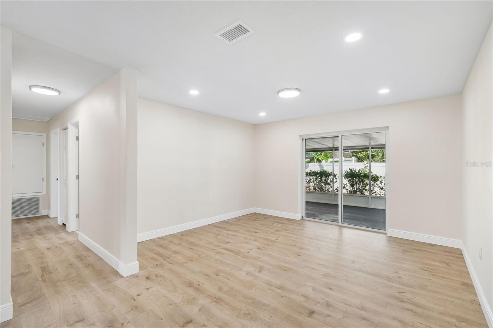 TAMPA SHORES INC 1 UNIT 5 - Residential