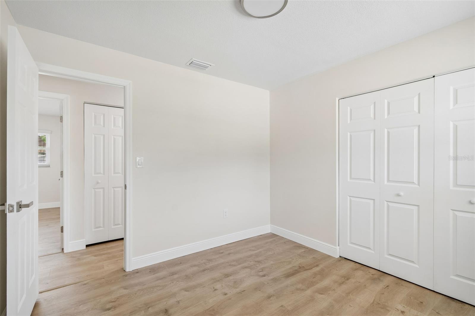 TAMPA SHORES INC 1 UNIT 5 - Residential
