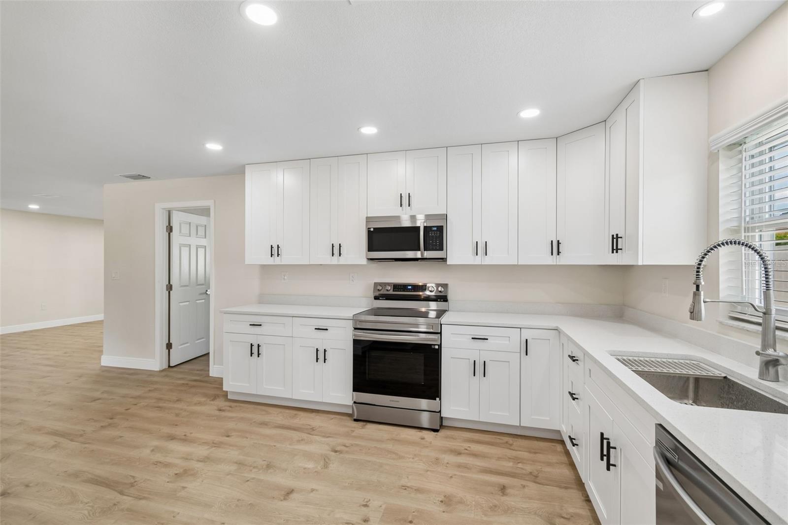 TAMPA SHORES INC 1 UNIT 5 - Residential