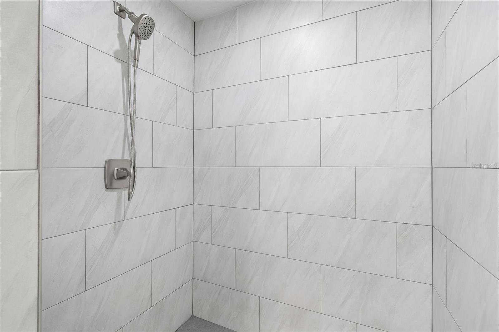 TAMPA SHORES INC 1 UNIT 5 - Residential