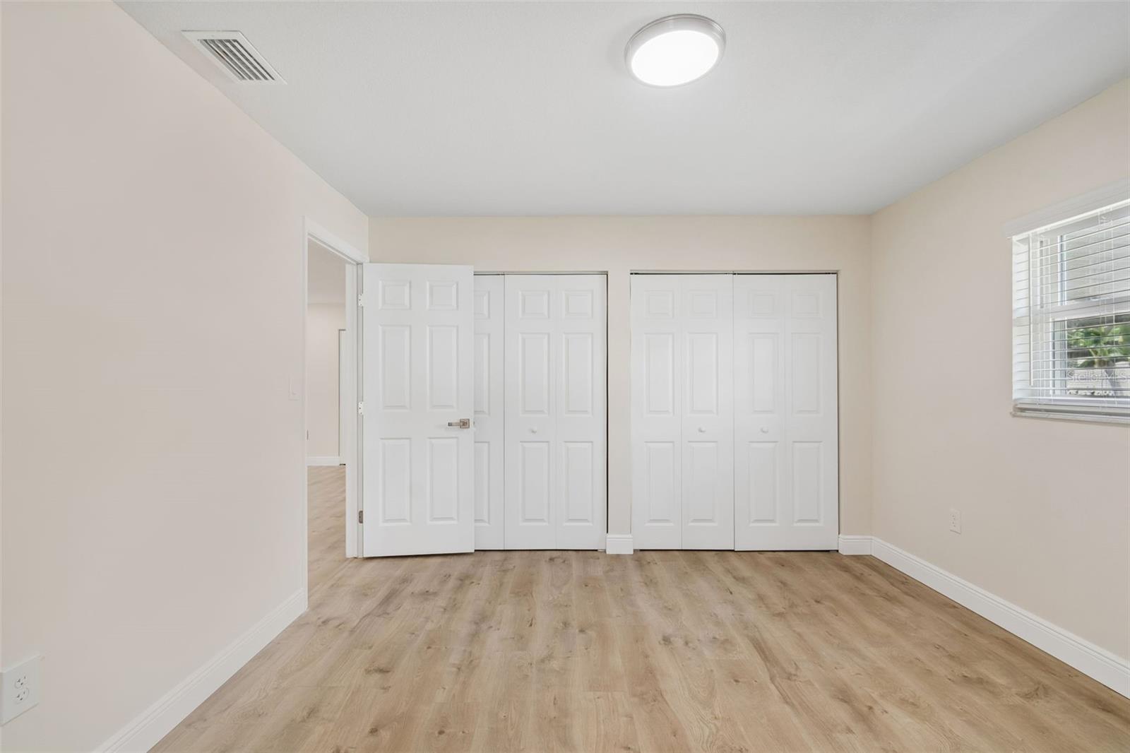 TAMPA SHORES INC 1 UNIT 5 - Residential