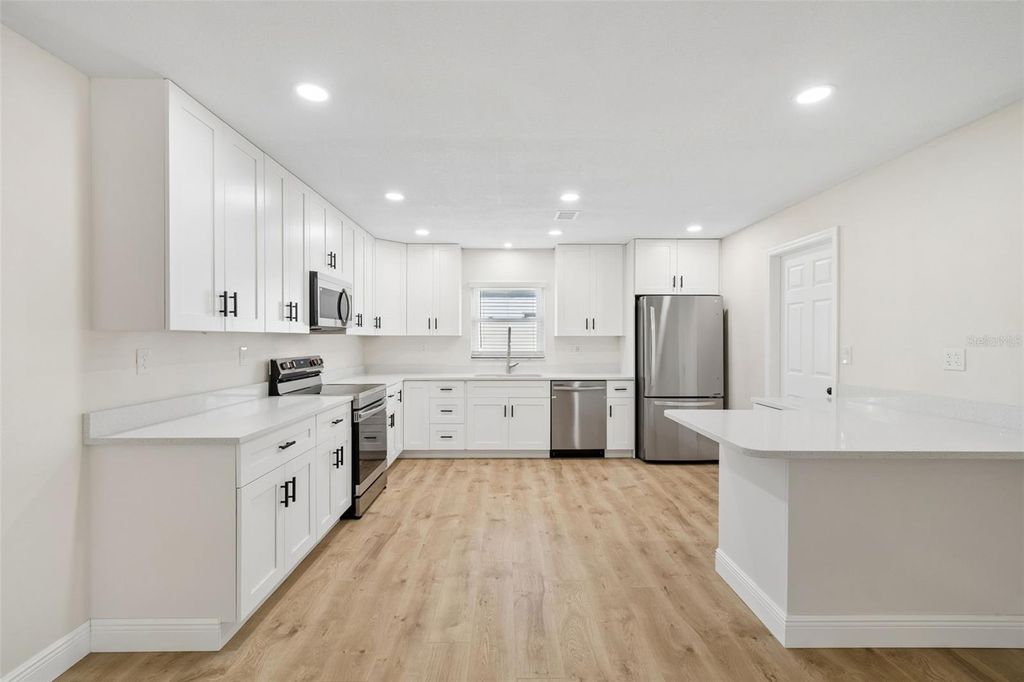 Photo of 6003 Tampa Shores Boulevard, Tampa, FL 33615 (MLS # TB8513341)