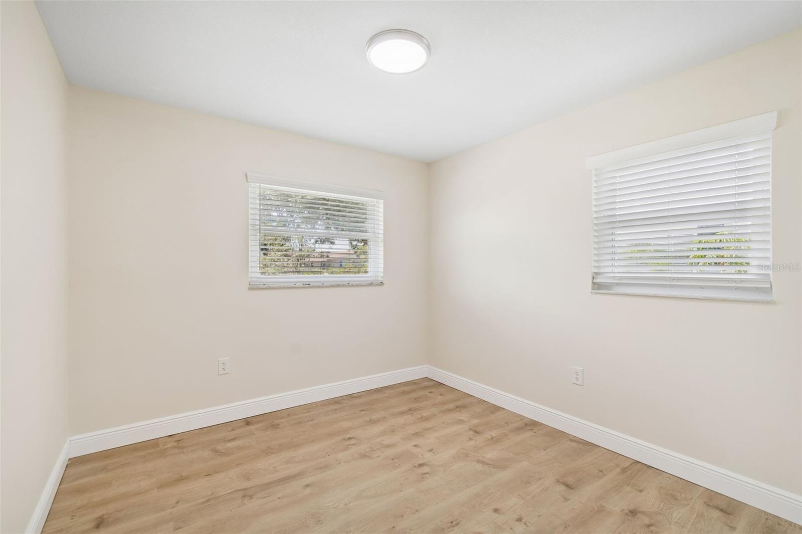 TAMPA SHORES INC 1 UNIT 5 - Residential