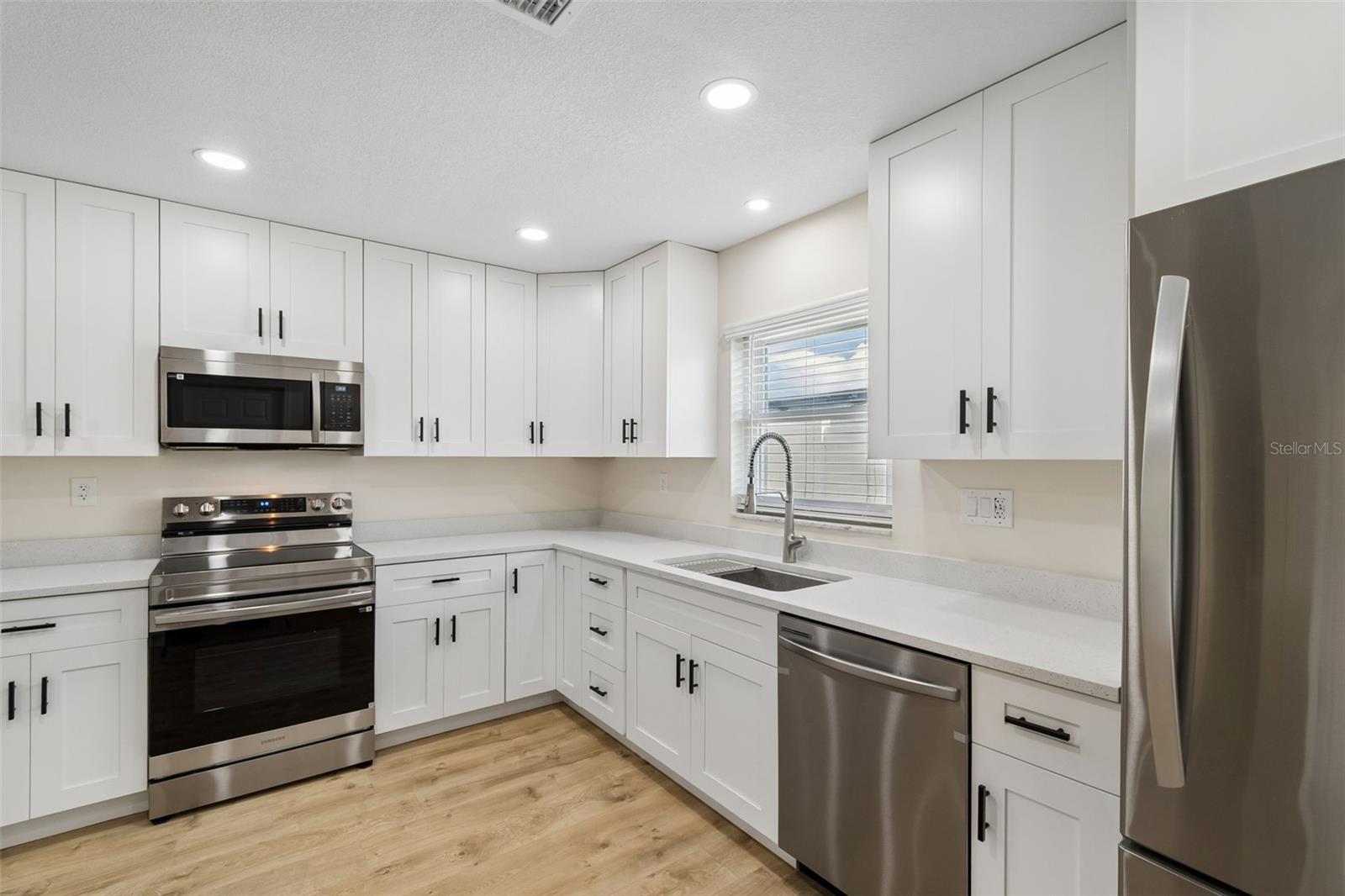 TAMPA SHORES INC 1 UNIT 5 - Residential