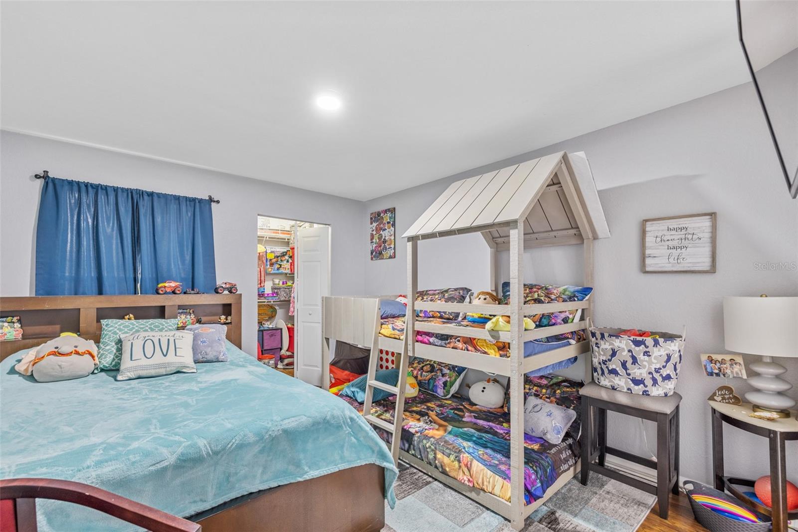 VILLAGGIO LAKES - Residential