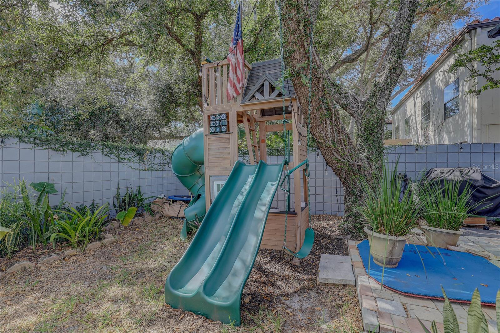 SUNSET PARK - Residential