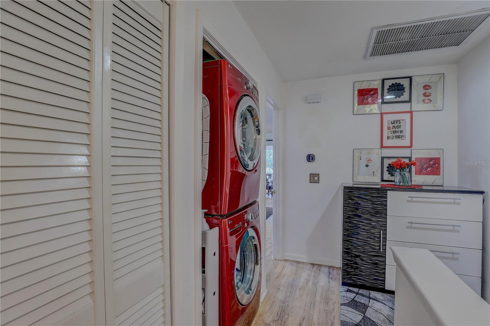 SUNSET PARK - Residential