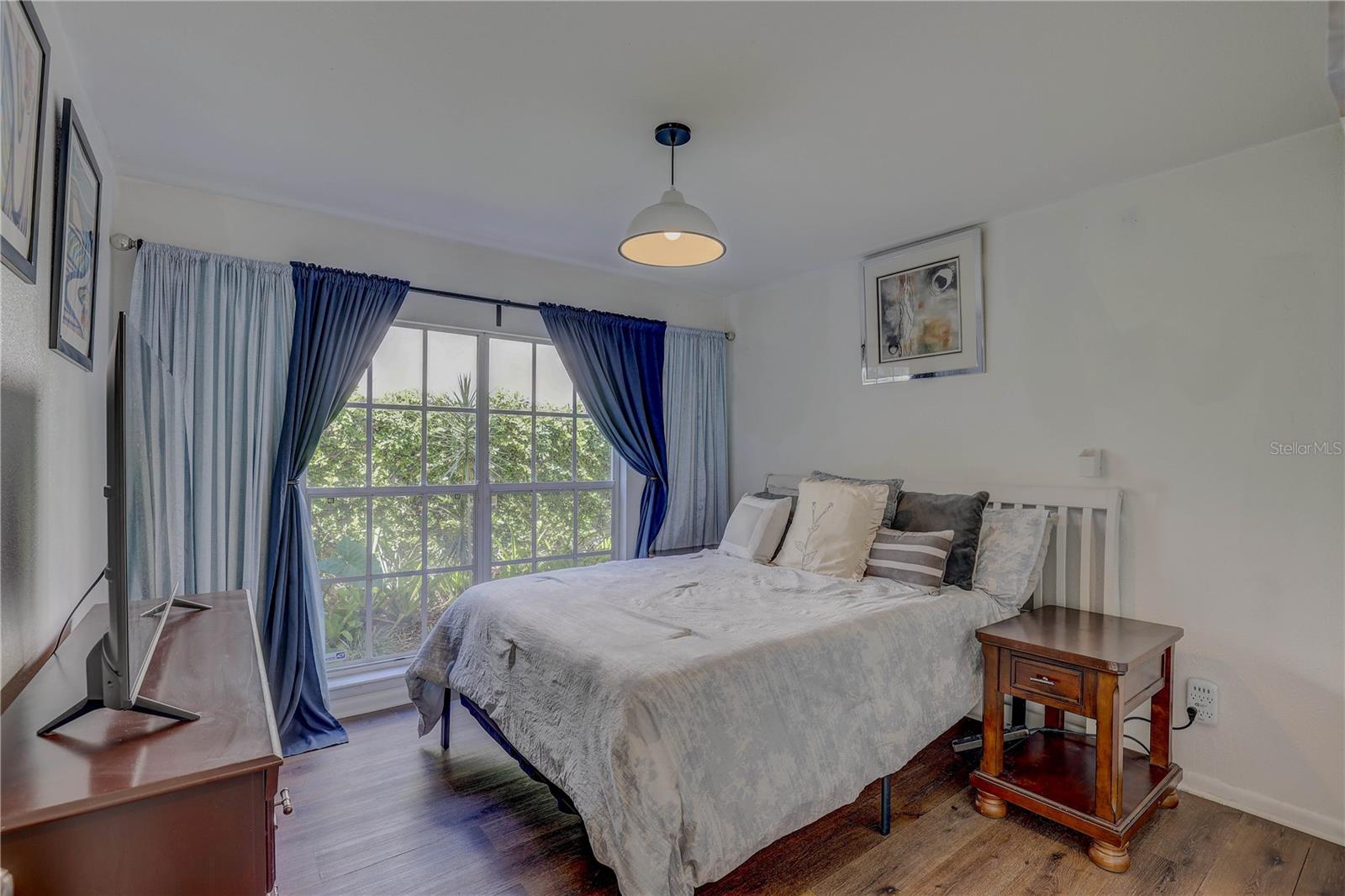 SUNSET PARK - Residential