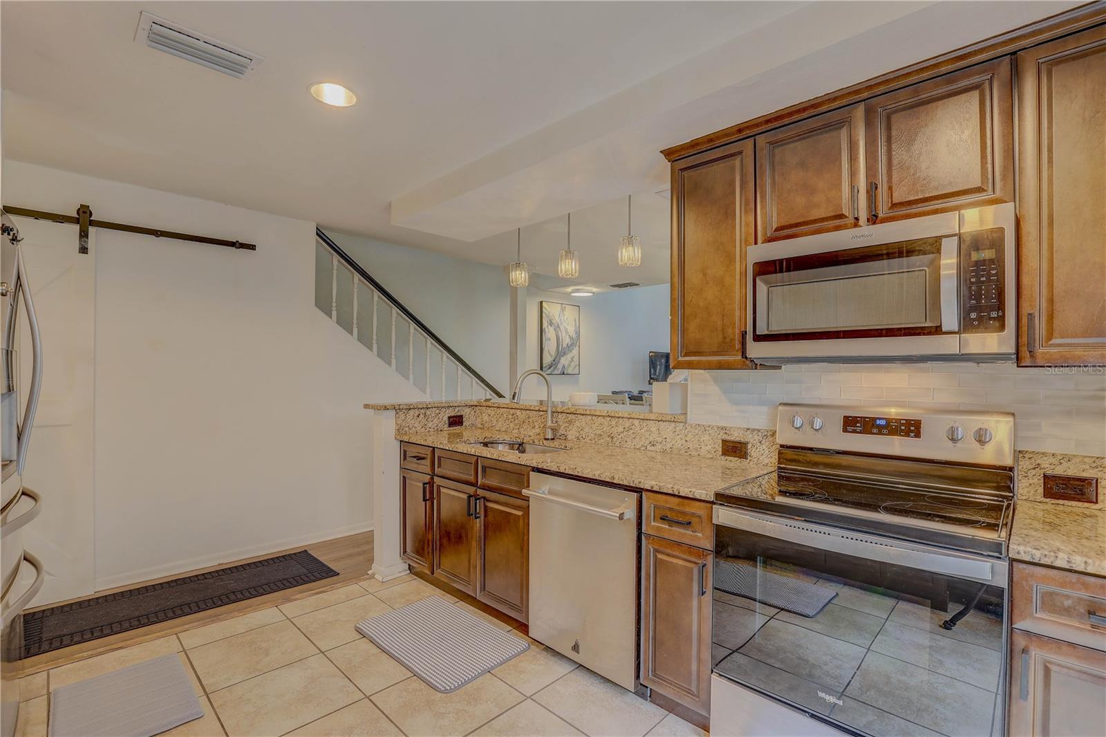 SUNSET PARK - Residential