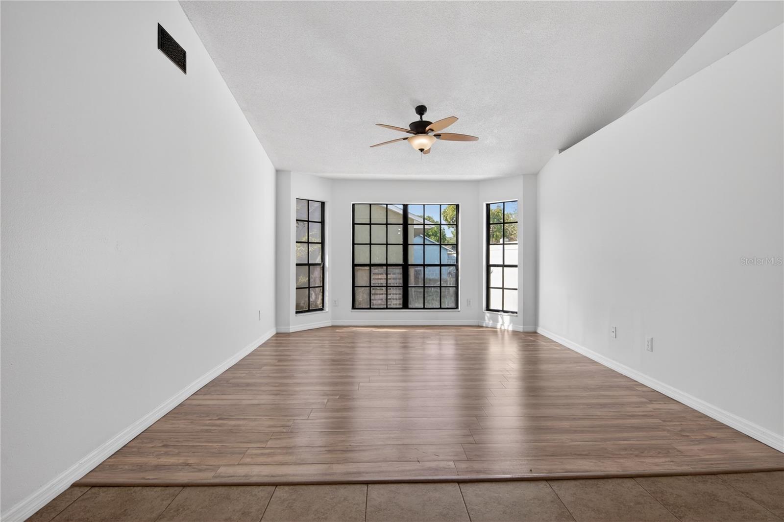 AMBER RIDGE - Residential