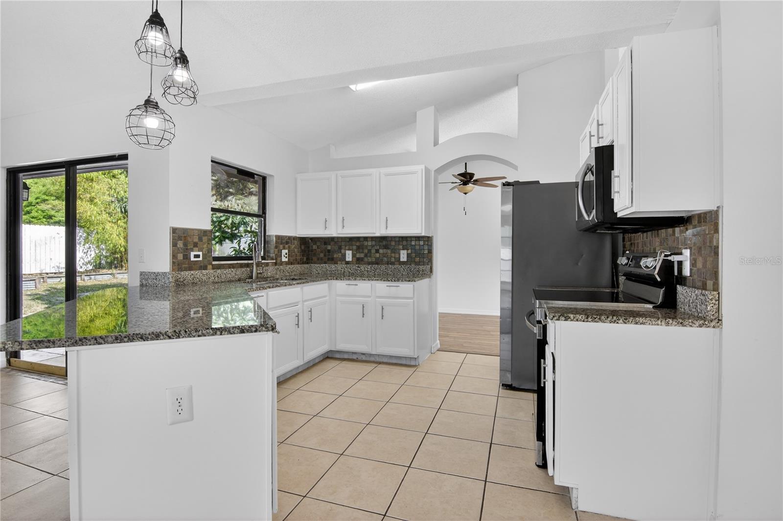 AMBER RIDGE - Residential