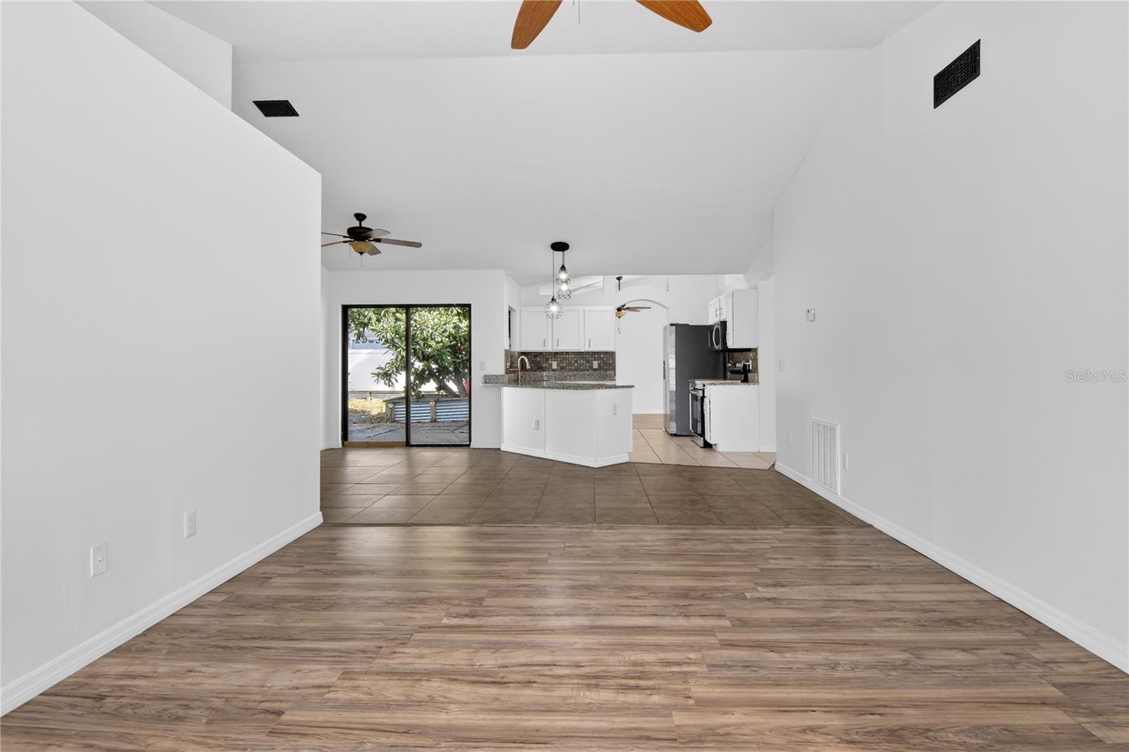 AMBER RIDGE - Residential