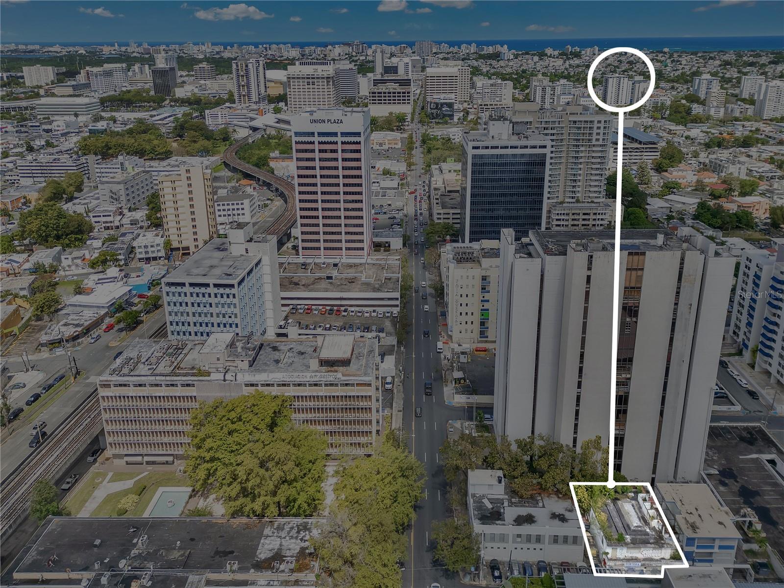 Vacant, two-story unrestored structure located adjacent to main thoroughfare, Ponce de León Avenue (PR25), within Hato Rey's banking district. Hospital PavÃa, AEELA and multiple commercial office buildings in the immediate vicinity. Ideal for open parking lot conversion.