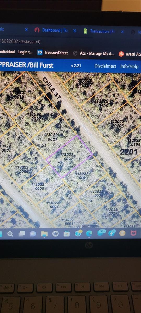 Great place to come and build your new dream home! Plenty of space to make custom plans and be one of the trendsetters in the area. 15-25
minute drive from Audubon-Pennington Nature Park, local supermarkets, eateries, and entertainment. Drive by today! Please submit your
highest & best offers! Seller is willing to contribute $1,500 towards closing costs. All offers being considered.