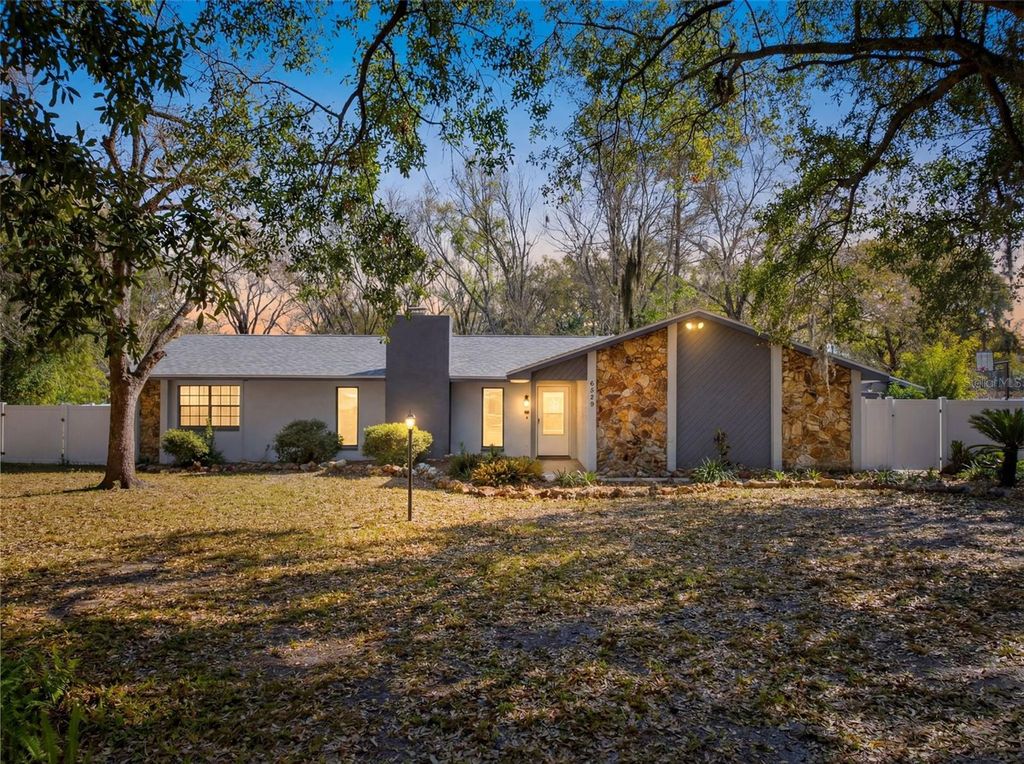 Photo of 6529 Hereford Drive, Lakeland, FL 33810 (MLS # L4959258)