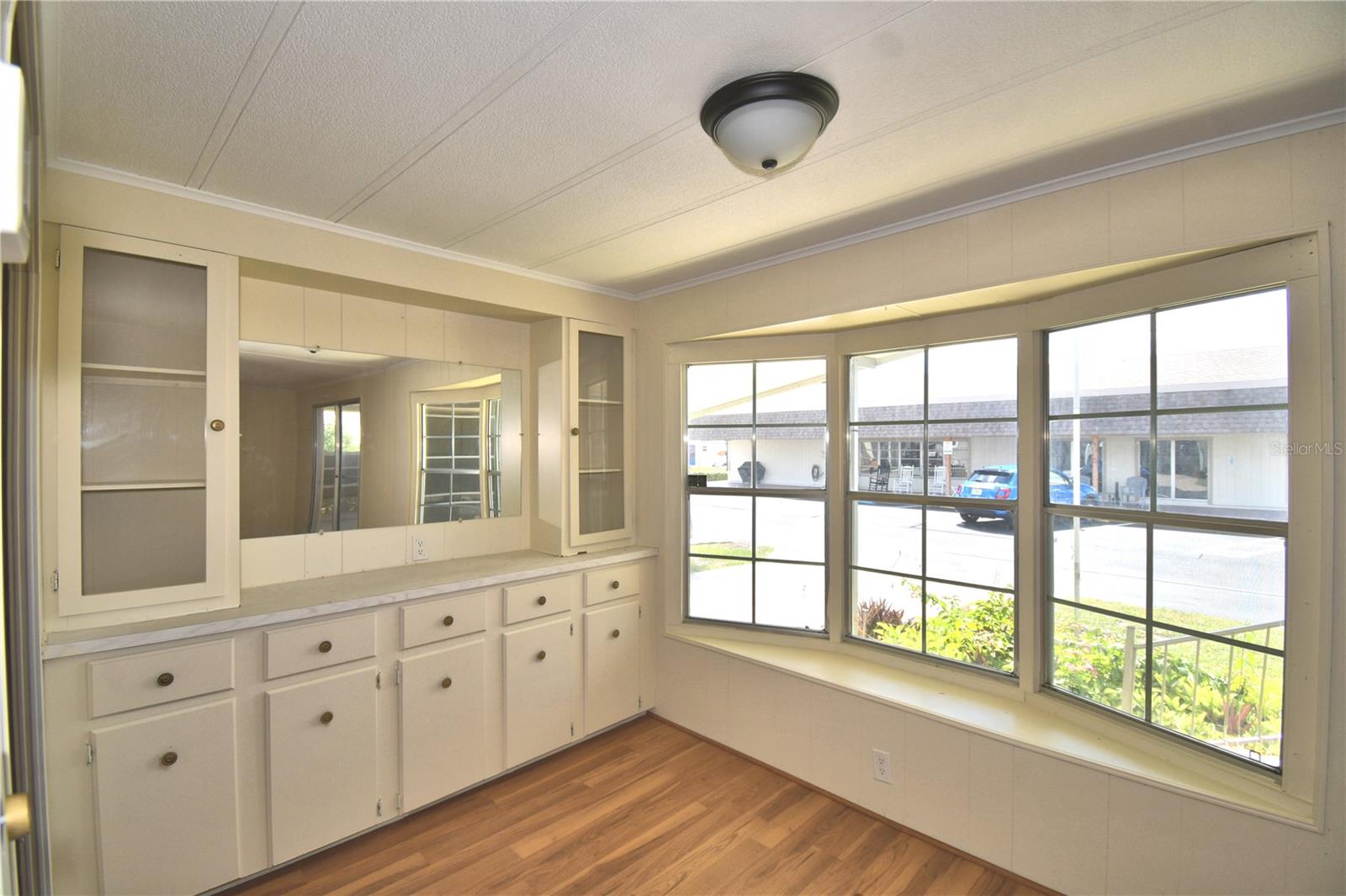 OAKWOOD ESTATES - Residential