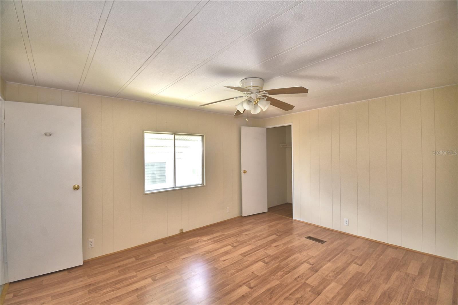 OAKWOOD ESTATES - Residential