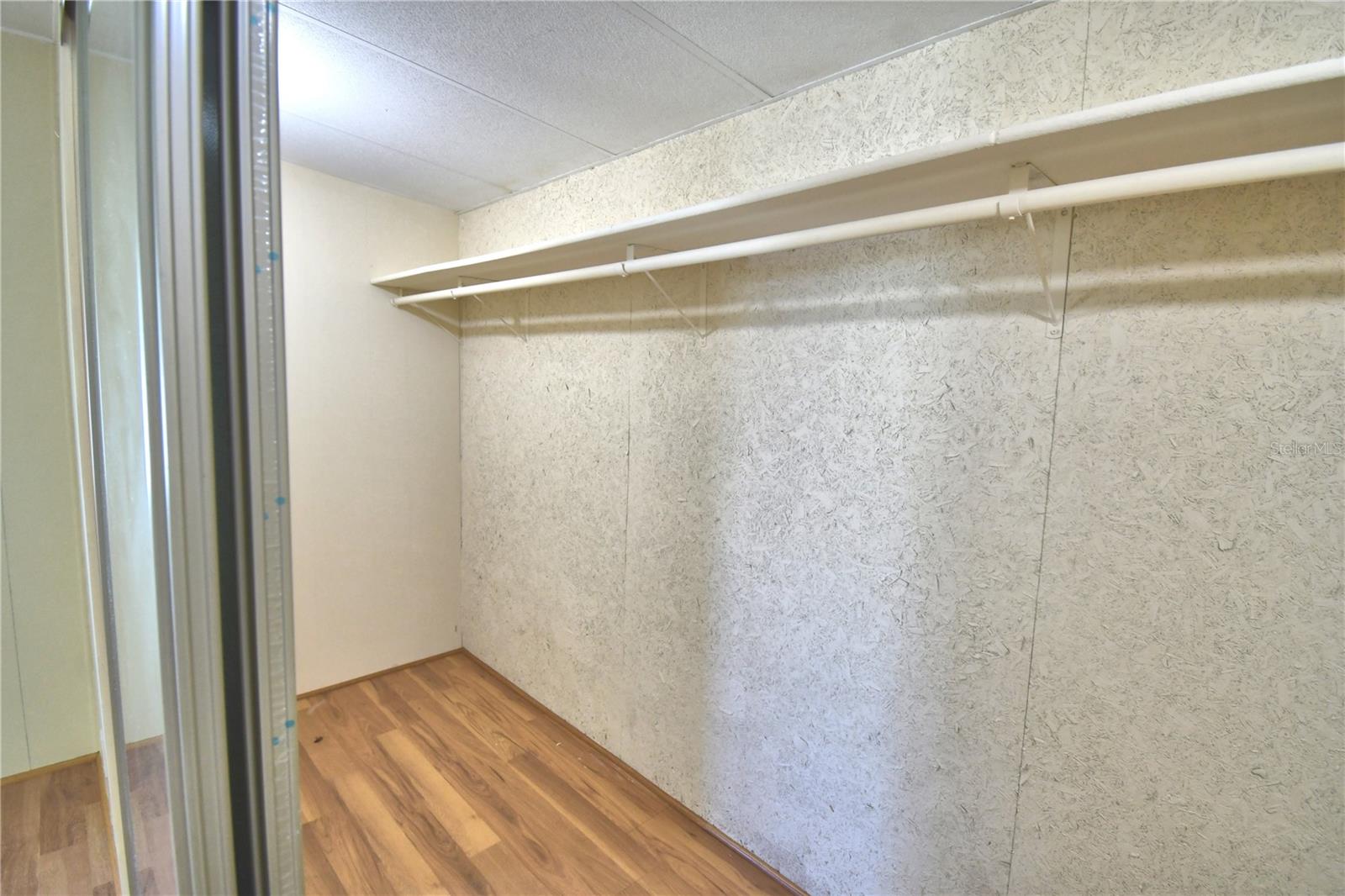 OAKWOOD ESTATES - Residential