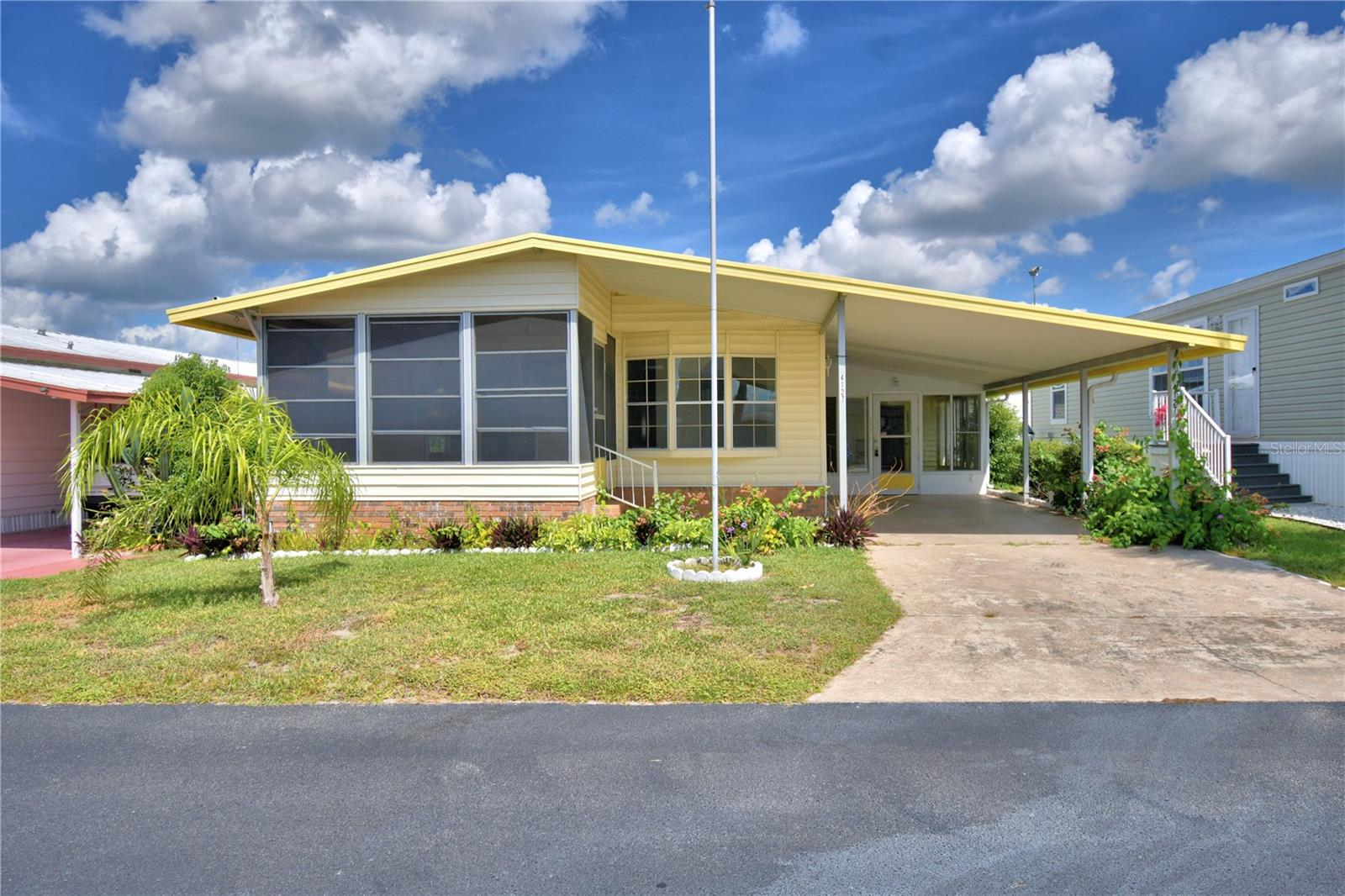 OAKWOOD ESTATES - Residential