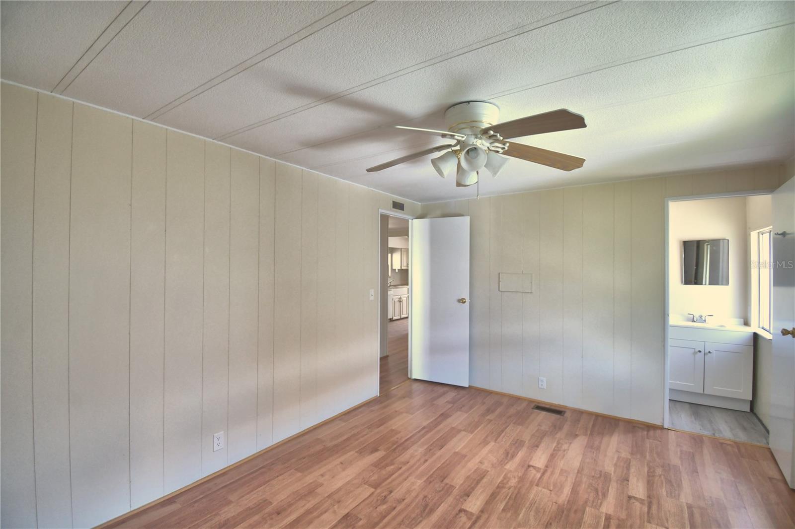 OAKWOOD ESTATES - Residential