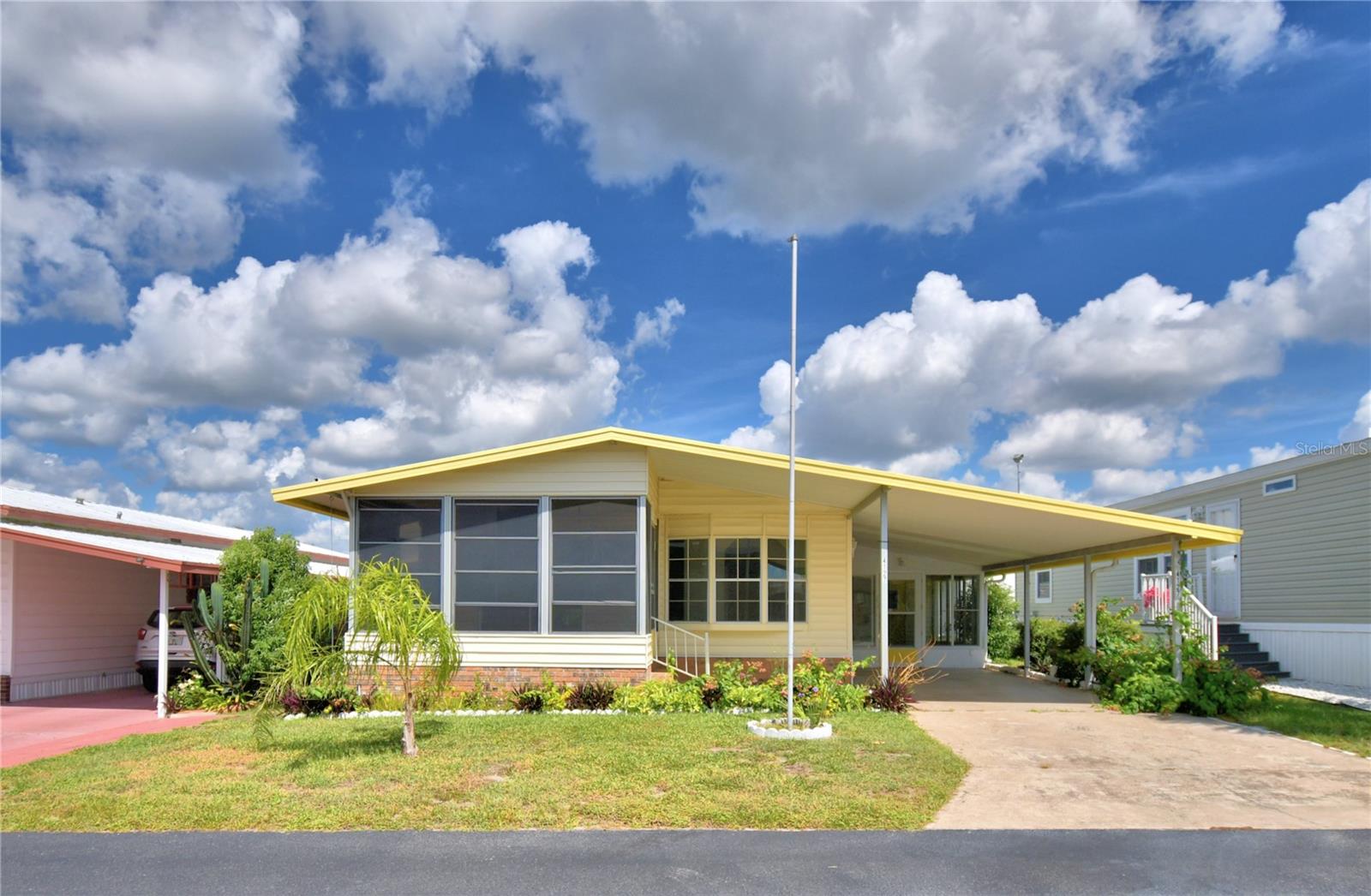 OAKWOOD ESTATES - Residential