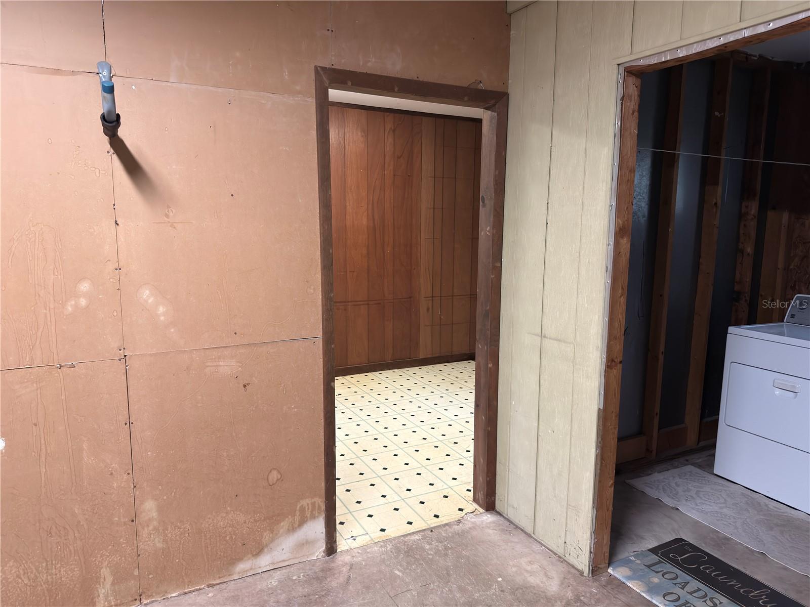 PINE RUN ESTATE - Residential Lease